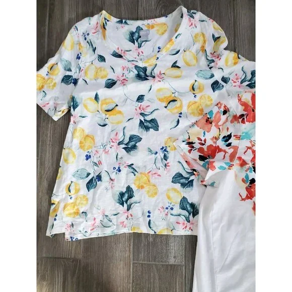 Chicos 4 Floral Short Sleeve Top Bundle Of 2 - Picture 5 of 7